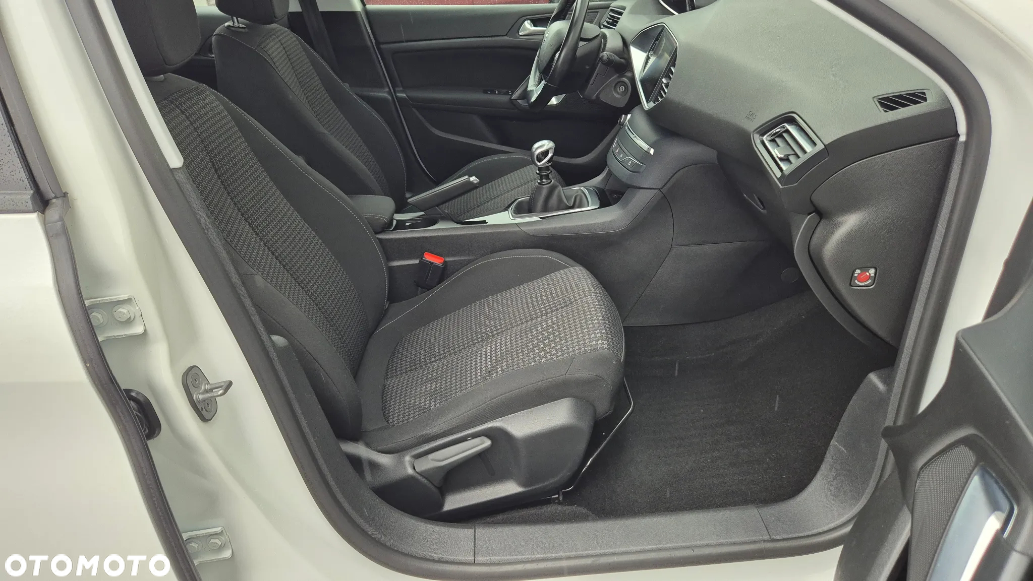 Peugeot 308 SW PureTech 130 Stop & Start Style - 14