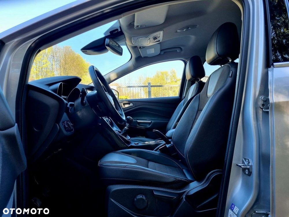 Ford Kuga 2.0 TDCi FWD Titanium - 9