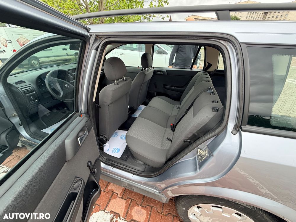 Opel Astra 1.6i Cosmo - 3
