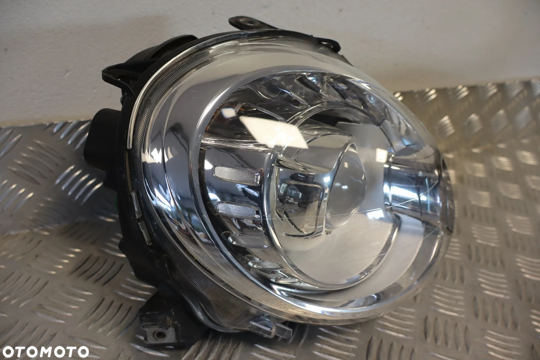 LAMPA PRZEDNIA PRZÓD PRAWA LEWA FIAT 500 XENON 2007-2015 - 23