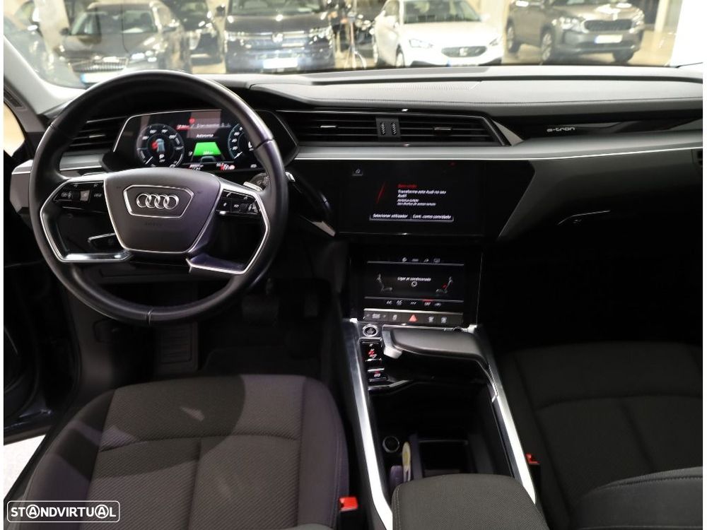 Audi Q8 e-Tron 55 quattro Advanced - 28
