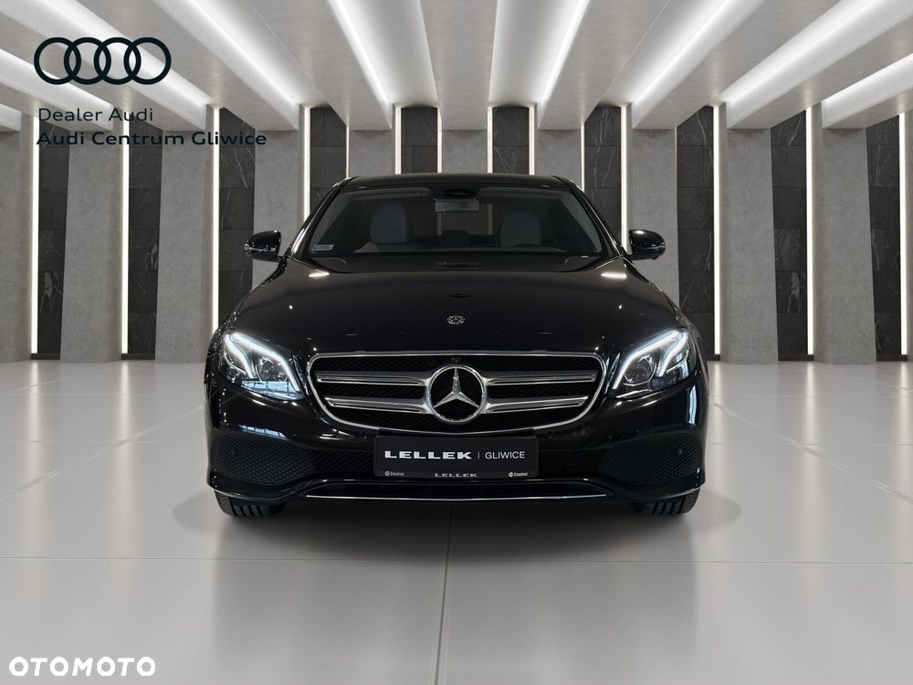Mercedes-Benz Klasa E - 9