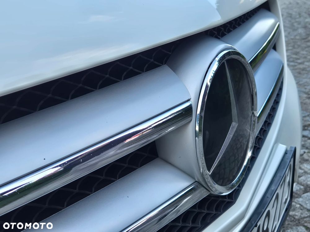 Mercedes-Benz Klasa B 180 CDI (BlueEFFICIENCY) - 23