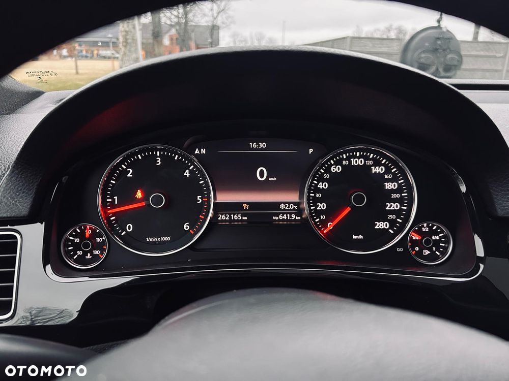 Volkswagen Touareg - 9