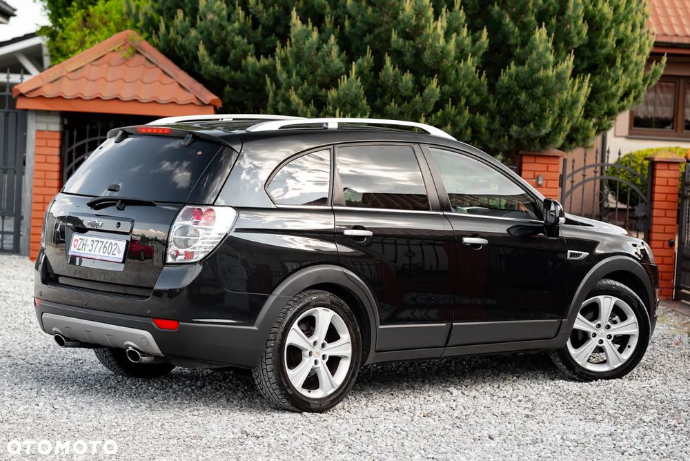 Chevrolet Captiva 3.0 V6 SIDI AWD Automatik LTZ - 11