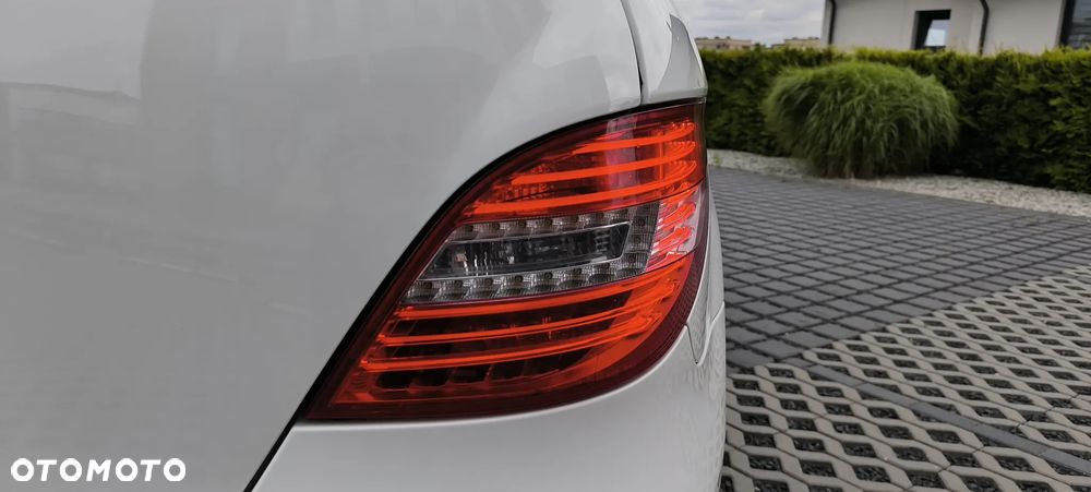 Mercedes-Benz Klasa R 350 CDI L 4-Matic - 25