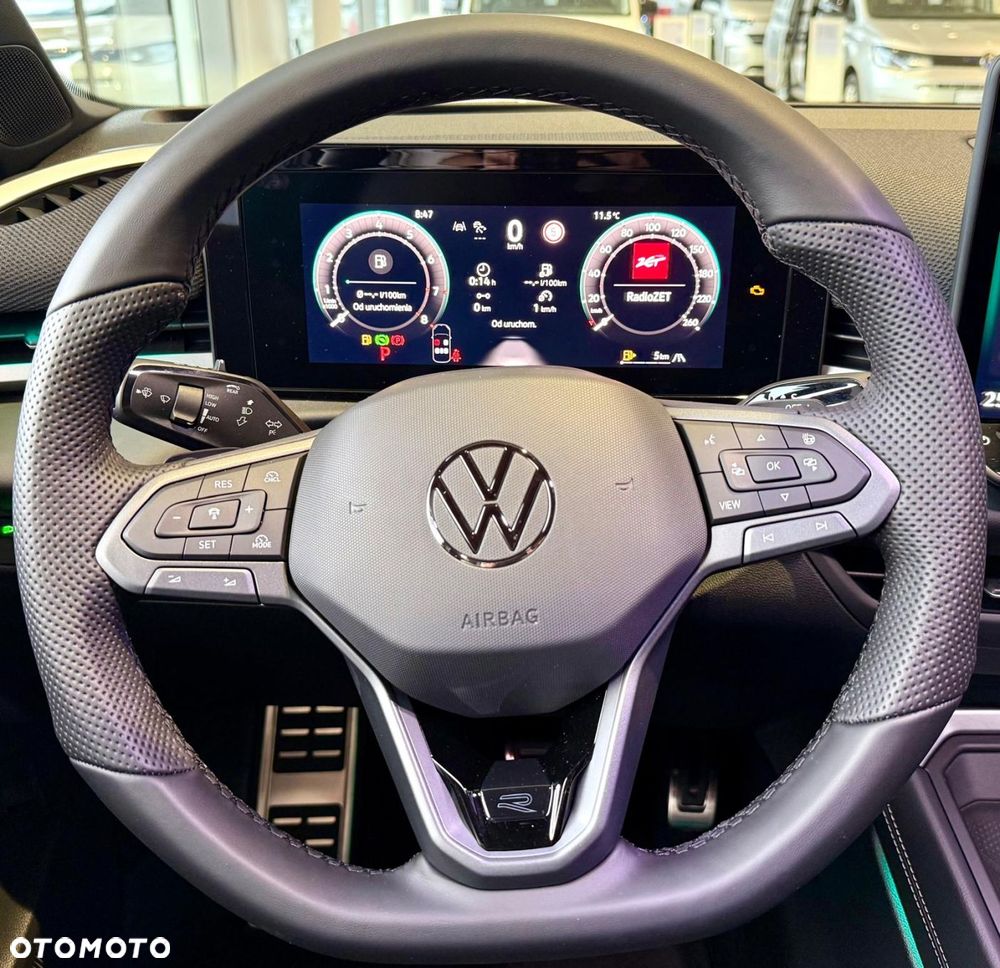 Volkswagen T-Roc - 13