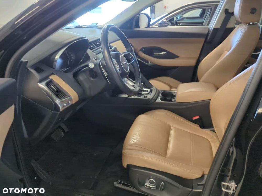Jaguar E-Pace 2021 photo 5