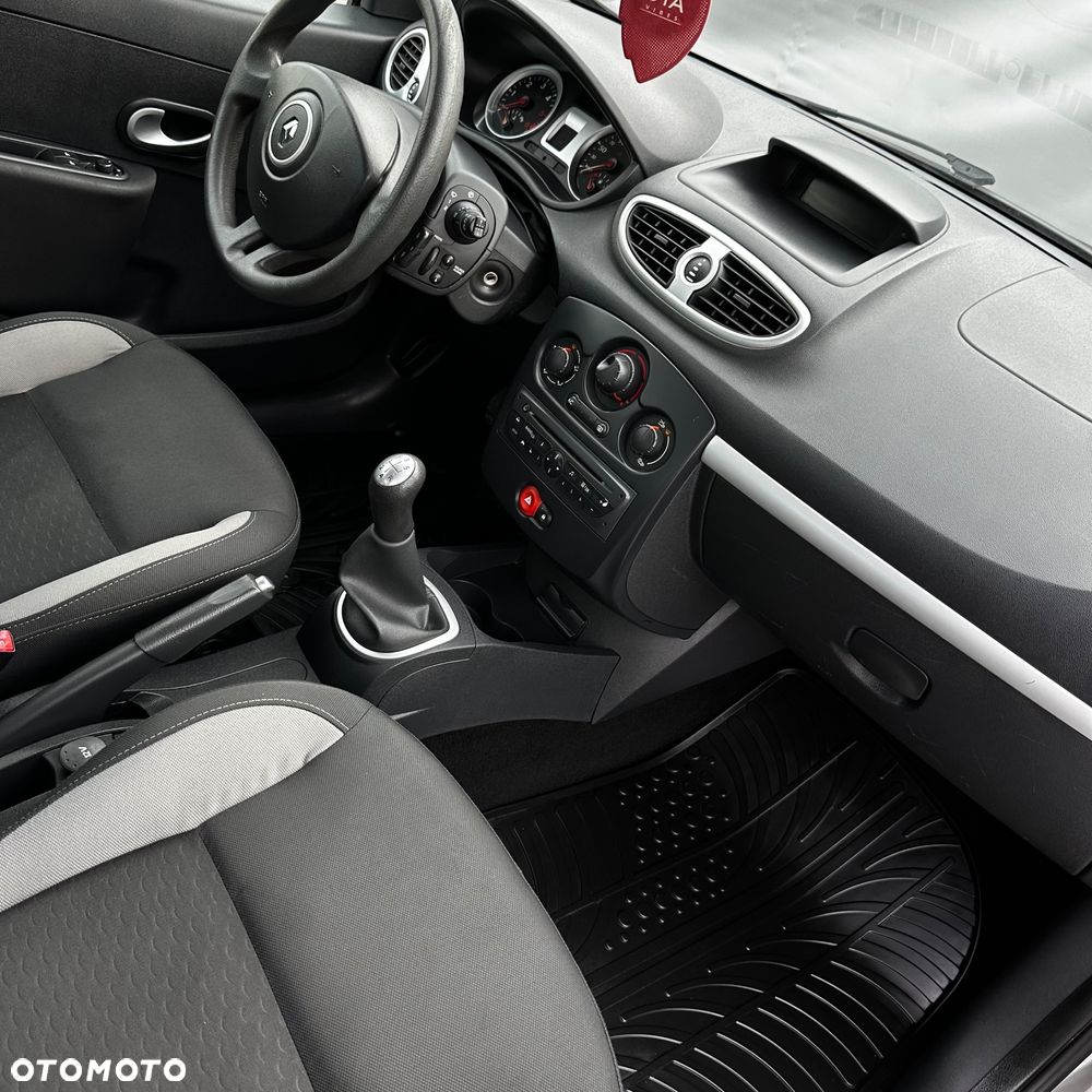 Renault Clio 1.5 dCi Luxe Privilege - 6