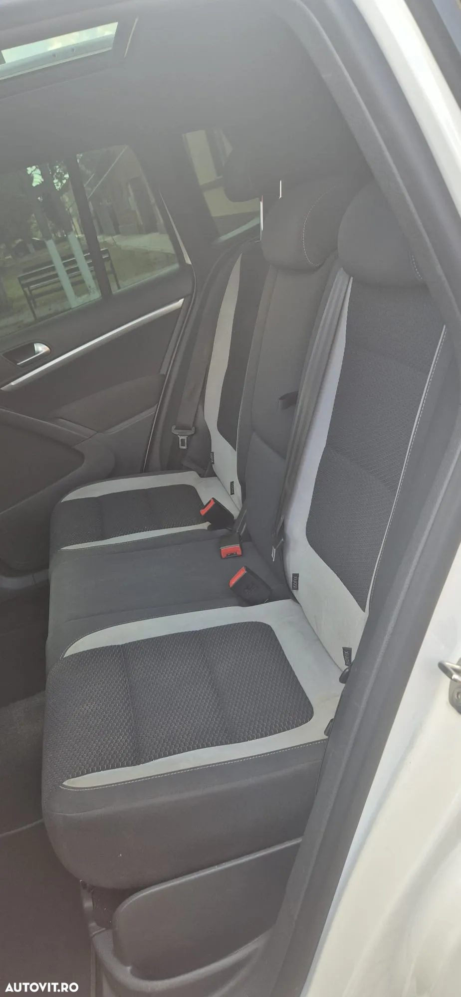 Volkswagen Tiguan - 8