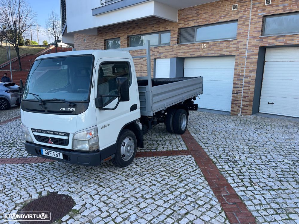 Mitsubishi FUSO CANTER - 1