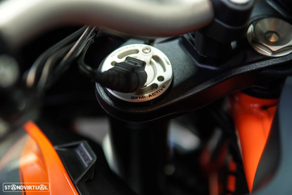 KTM Superduke GT - 35