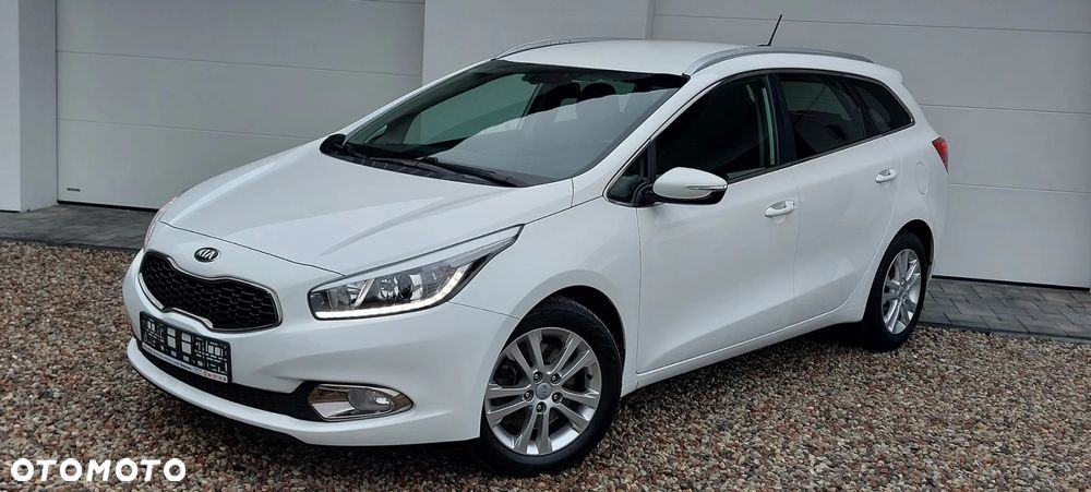 Kia Ceed 1.4 CVVT ISG Spirit - 14