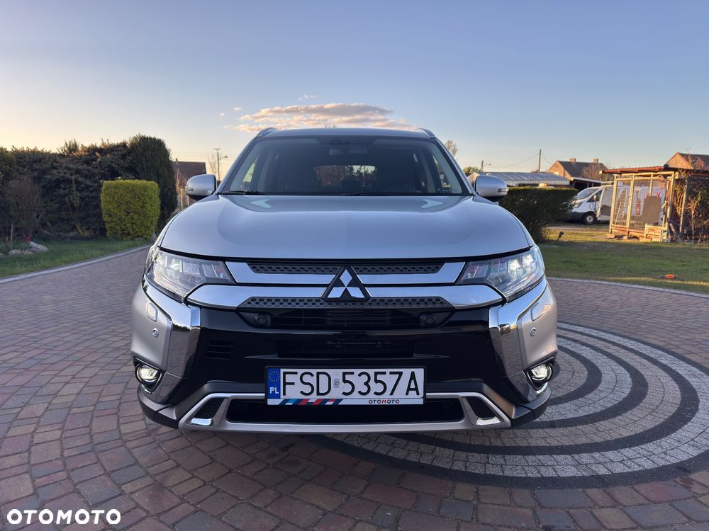 Mitsubishi Outlander - 18