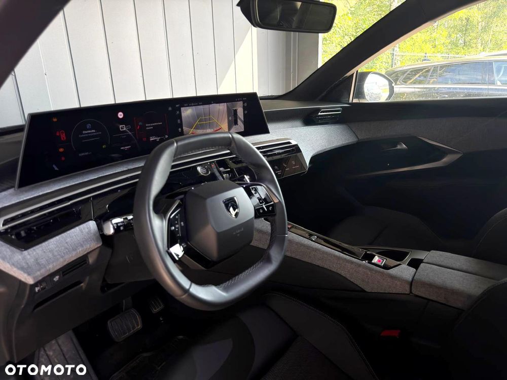 Peugeot 3008 1.2 PureTech mHEV Allure Pack S&S e-DCS6 - 8