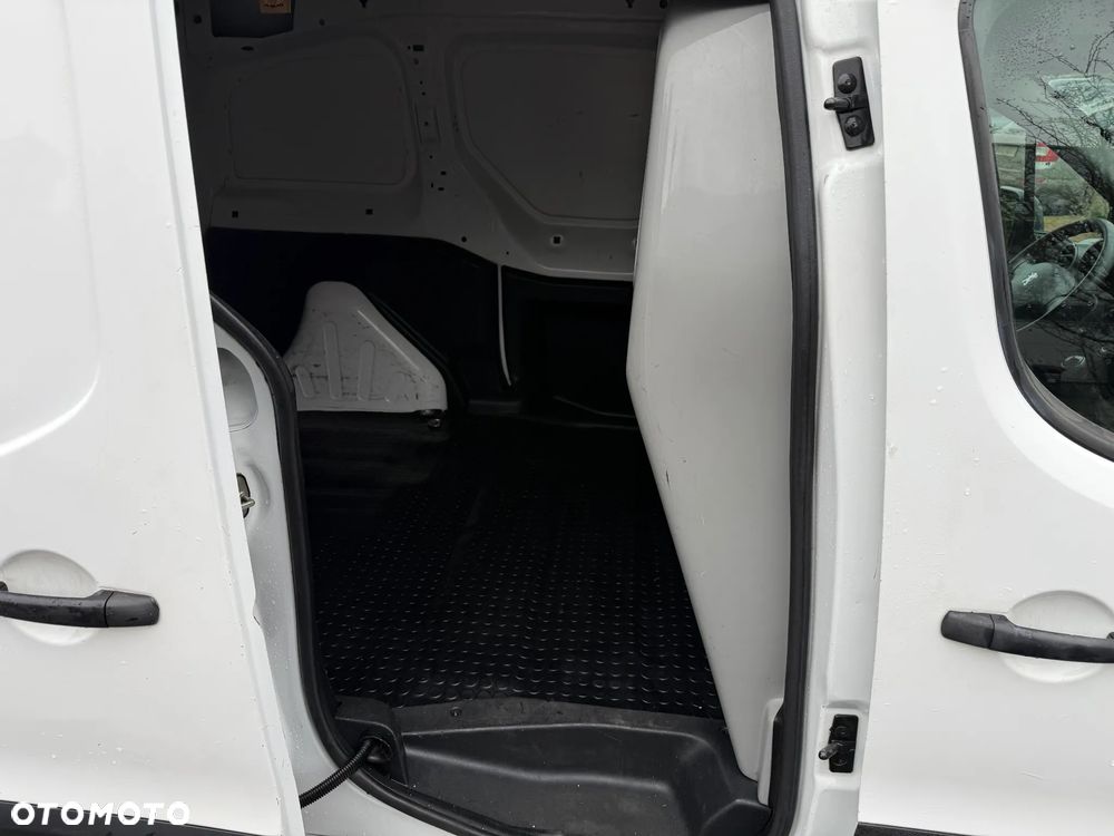 Peugeot PARTNER - 11