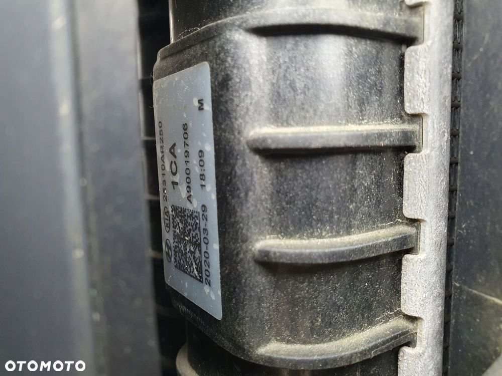 PAS WZMOCNIENIE CHŁODNICE GENESIS GV70 2,2 CRDI - 13