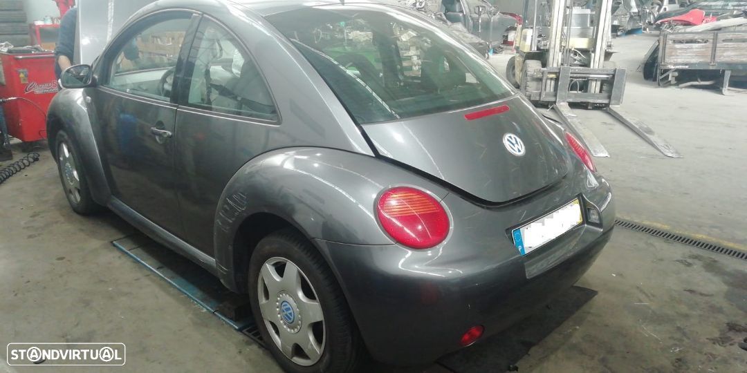 Vw New Beatle - 1