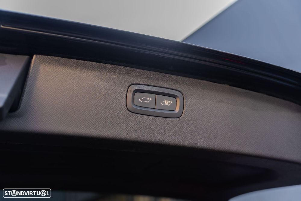 Volvo XC 90 T8 AWD Recharge Plus Dark - 34