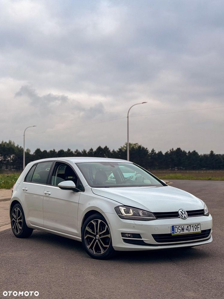 Volkswagen Golf 1.0 TSI OPF Comfortline - 1