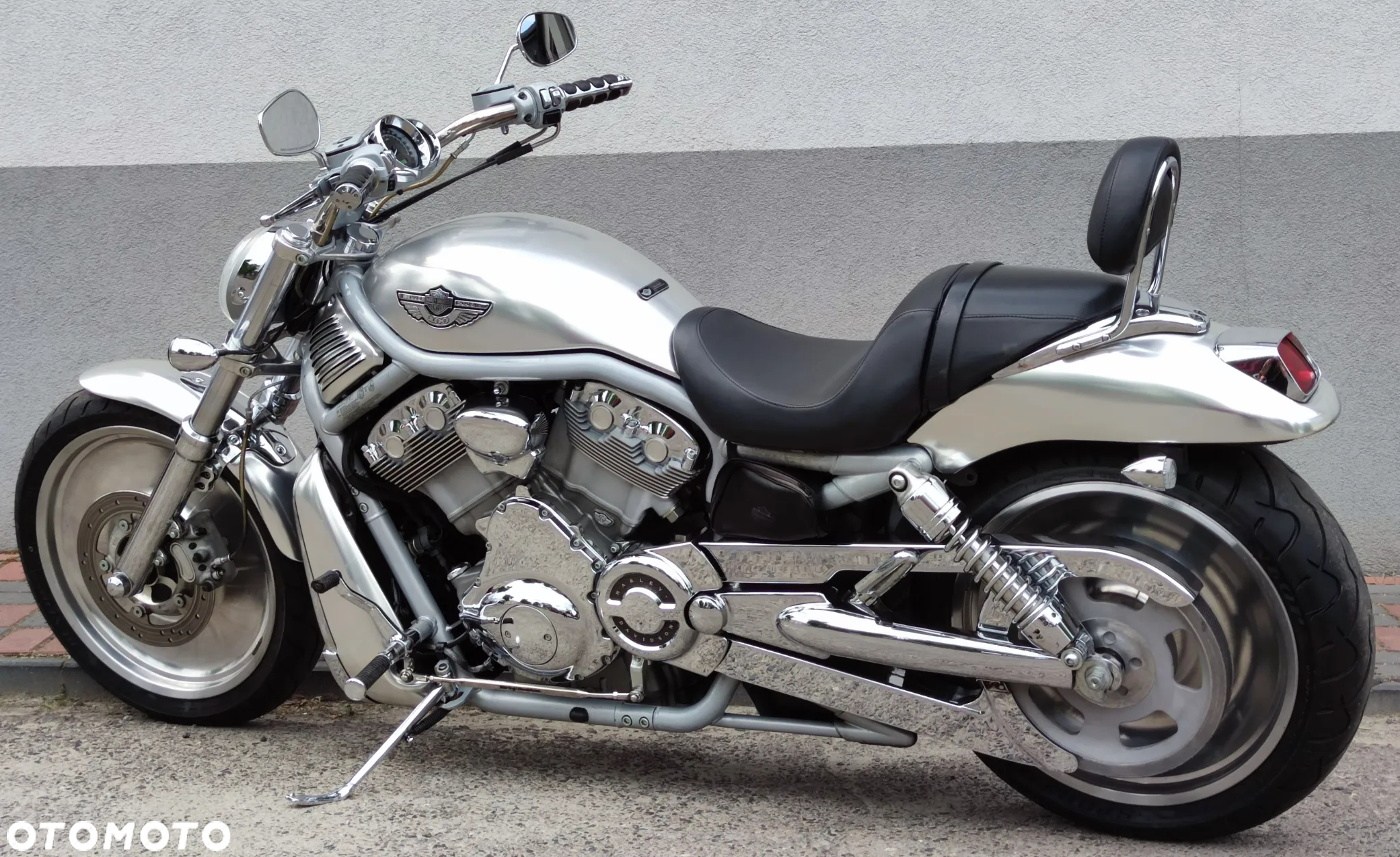 Harley-Davidson V-Rod Night Rod - 4