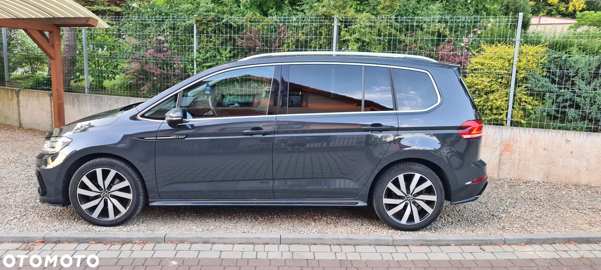 Volkswagen Touran - 2