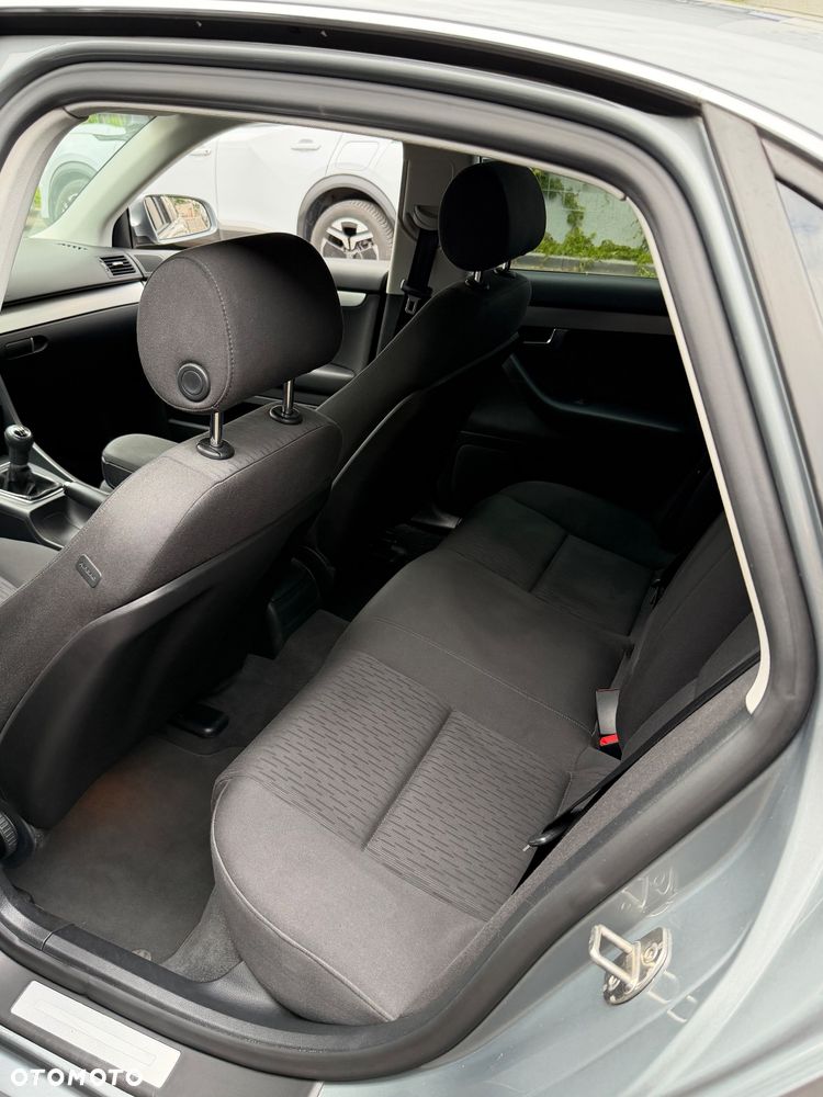Audi A4 Limousine 1.6 - 3