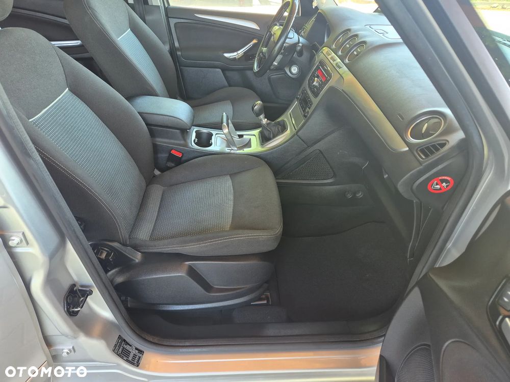 Ford Galaxy 2.0 TDCi Trend - 14