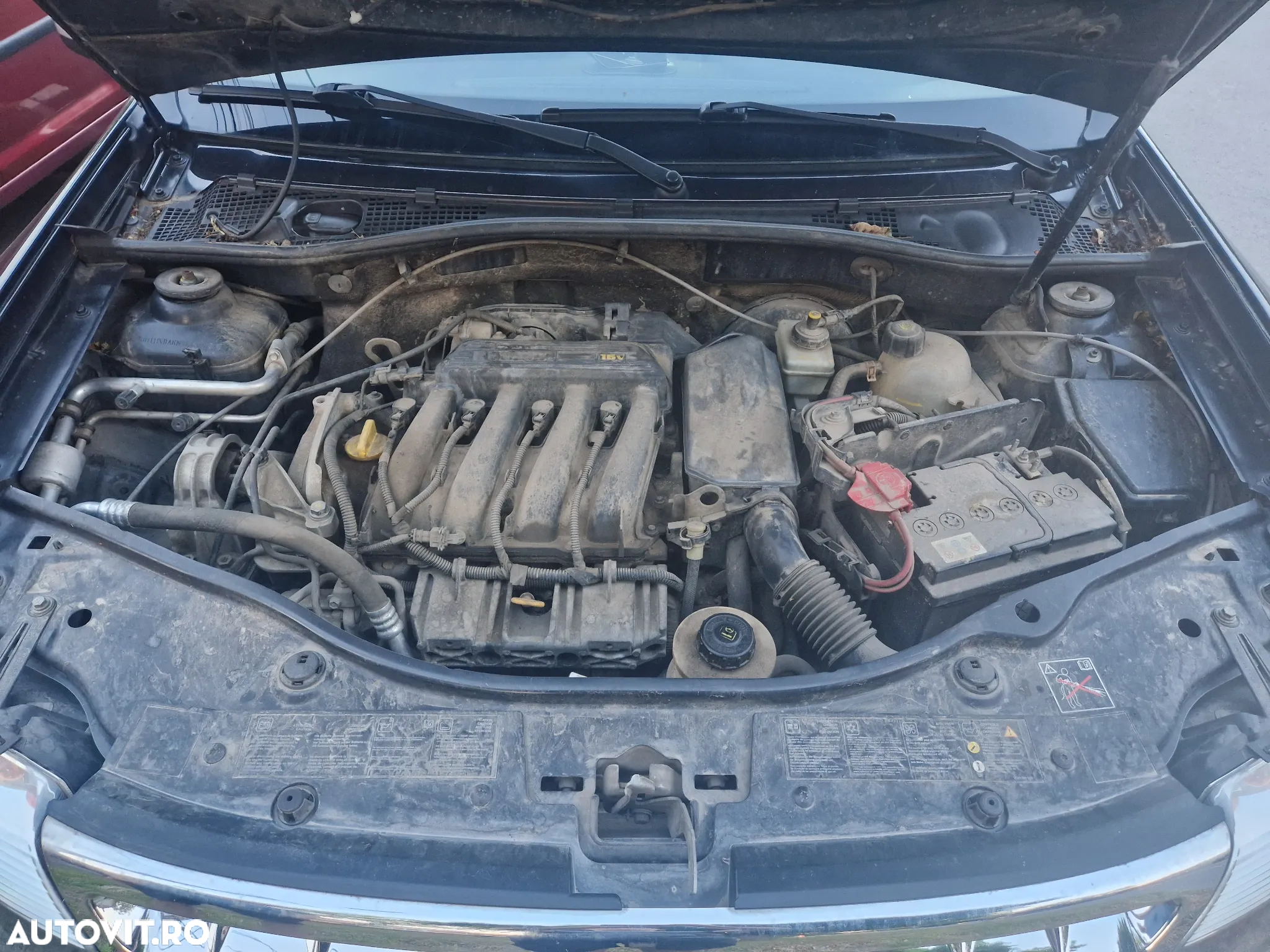 Dacia Duster 1.6 4x4 - 11