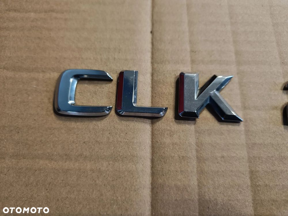 MERCEDES W209 CLK EMBLEMAT ZNACZEK KLAPY ZNACZKI 220 CDI - 2
