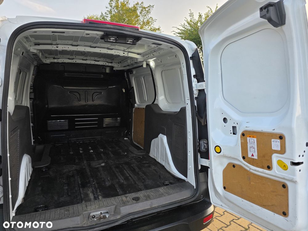 Ford Transit Connect - 11
