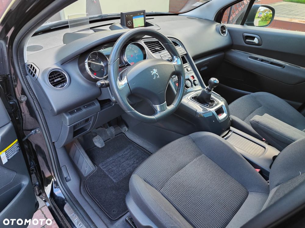 Peugeot 5008 2.0 HDi Allure 7os - 15