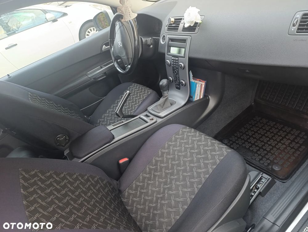 Volvo C30 D2 DRIVe Momentum - 8