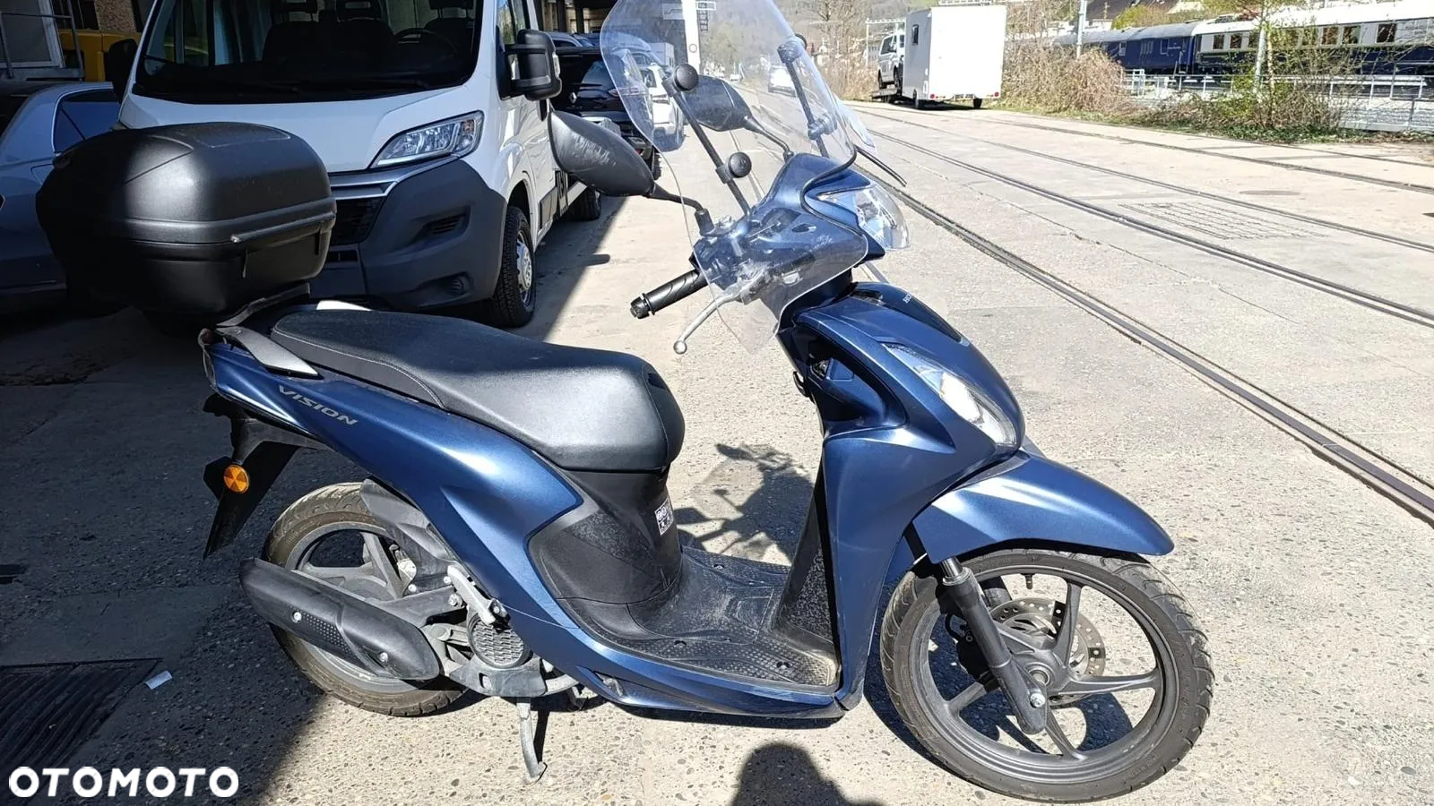 Honda Vision - 10
