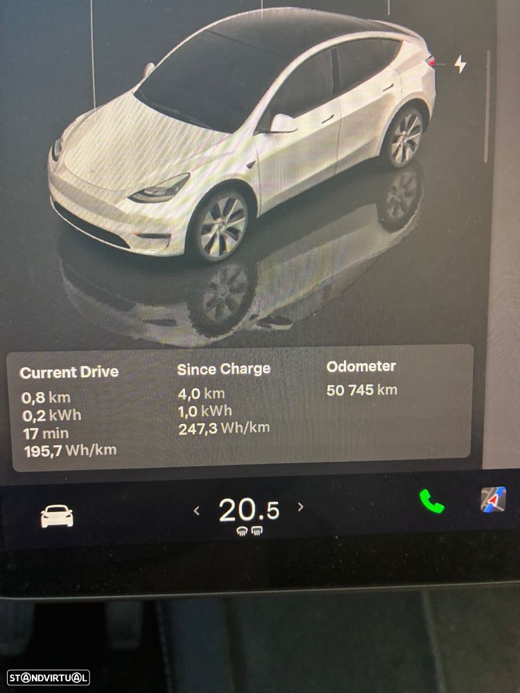 Tesla Model Y Standard RWD - 10