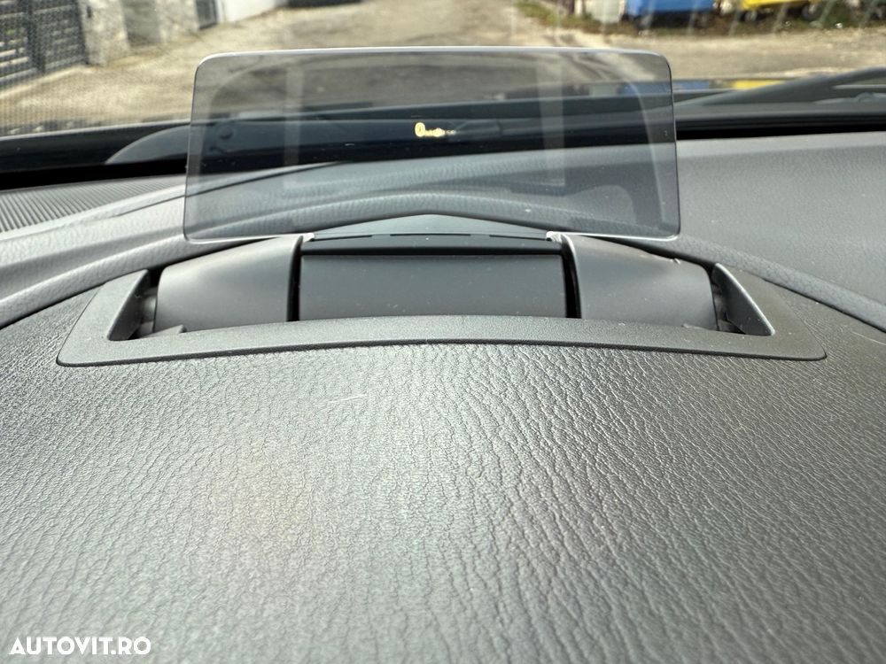 Mazda 3 SKYACTIV-G 165 Exclusive-Line - 36