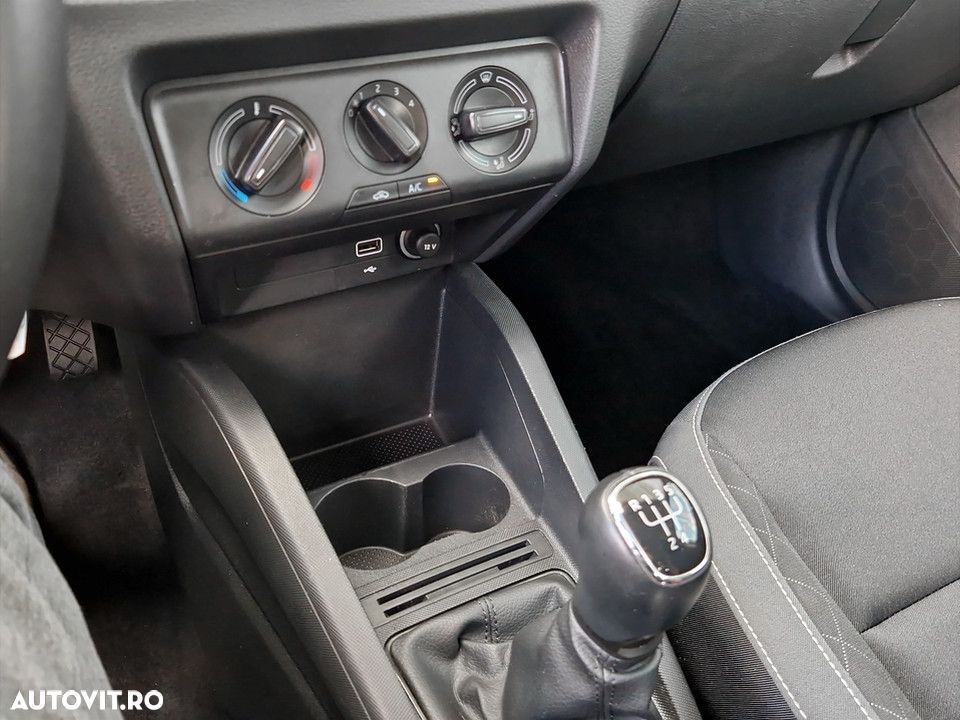 Skoda Fabia - 18