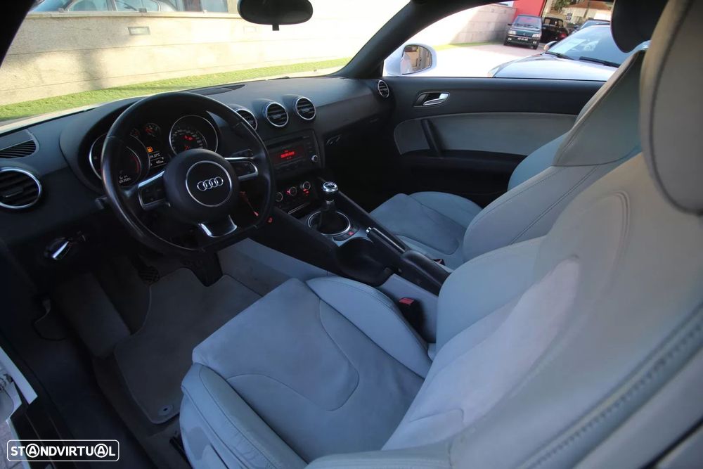 Audi TT Coupé 2.0 TDI quattro - 15