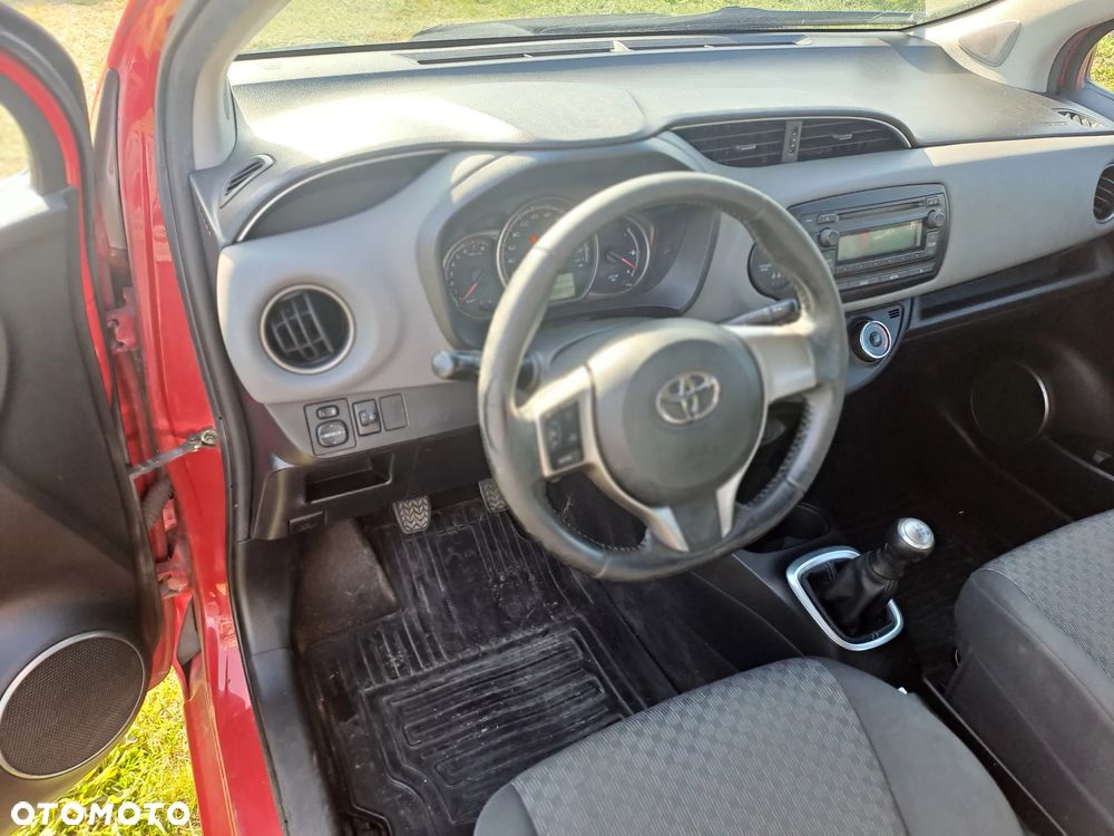 Toyota Yaris 1.0 Luna - 11