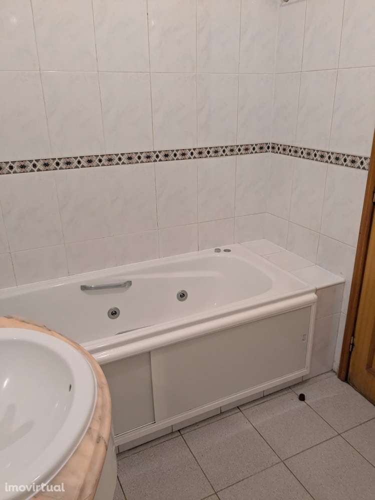 T2 com aquecimento central e ar condicionado - Grande imagem: 4/11