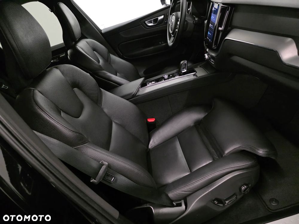 Volvo XC 60 B4 D Geartronic RDesign - 18