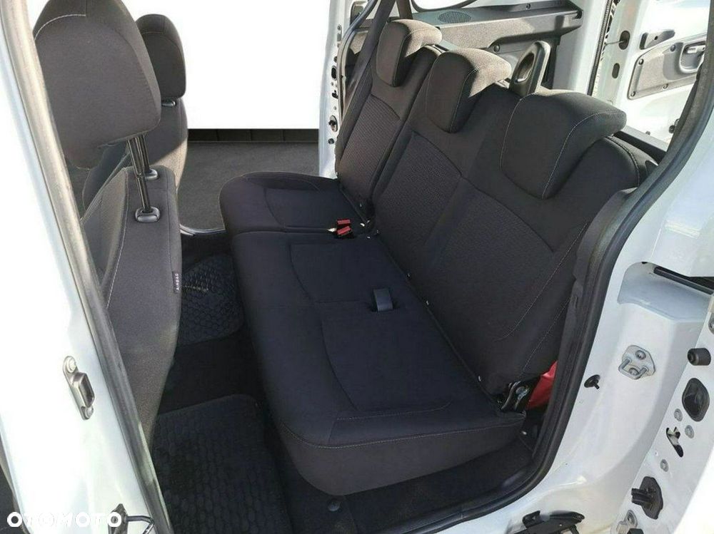 Dacia Dokker 1.5 Blue dCi Laureate - 17