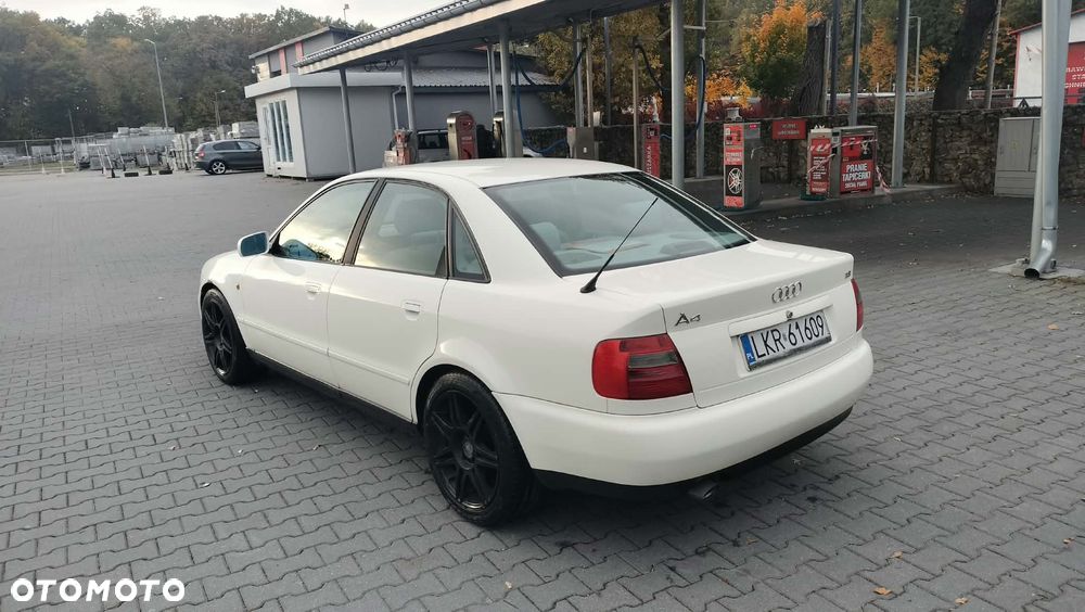 Audi A4 1998 photo 3