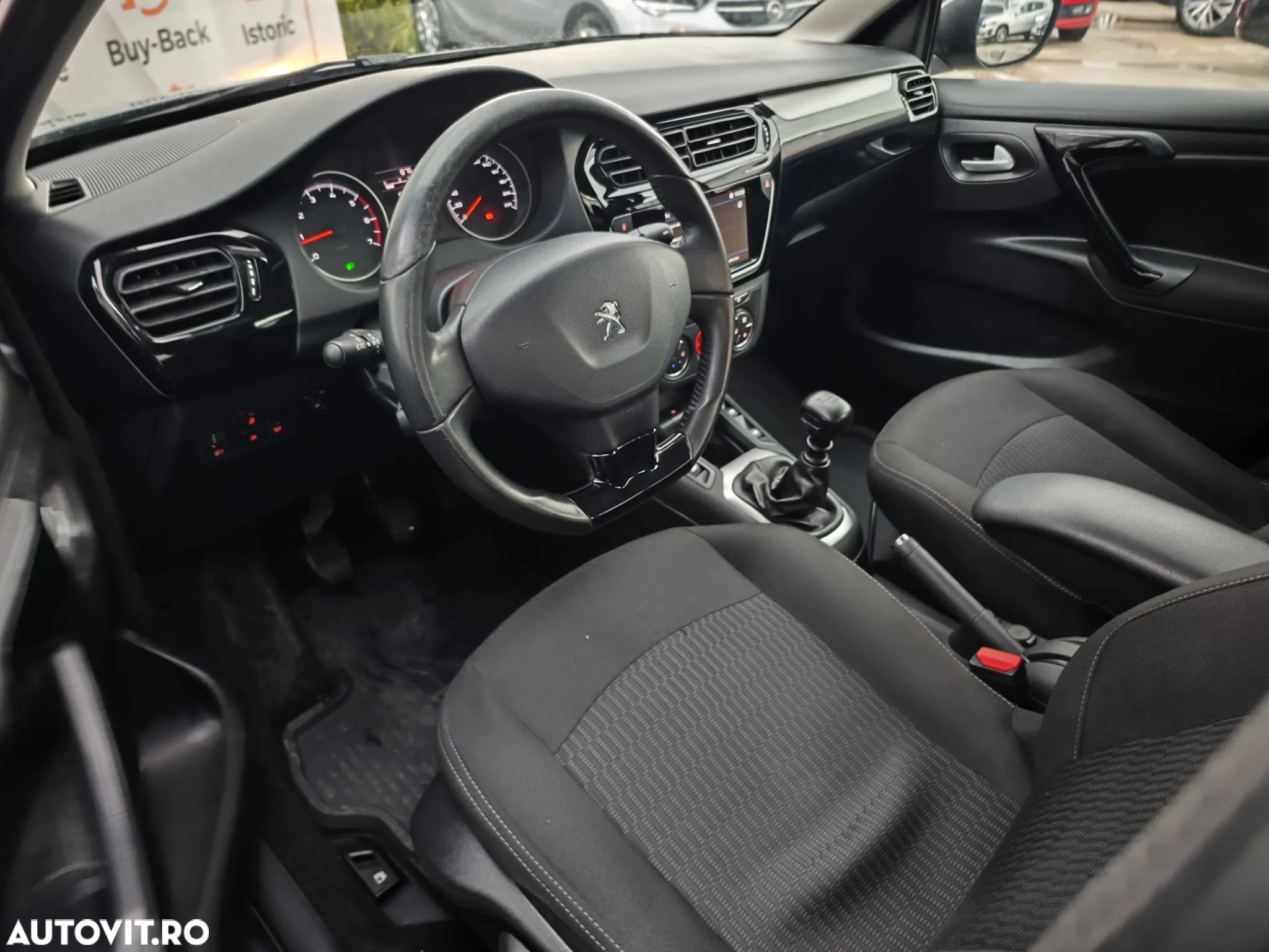 Peugeot 301 1.5 BlueHDI FAP Allure - 16