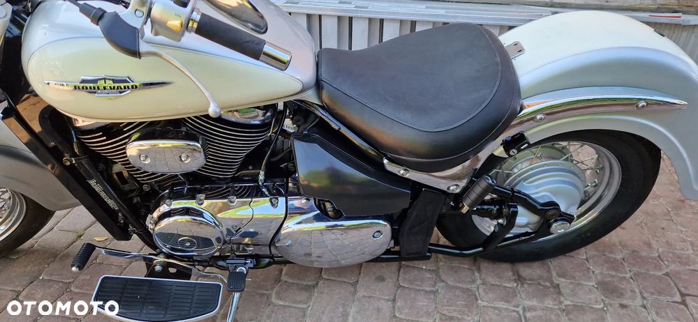 Suzuki VL 800 Volusia - Boulevard C50 - 27
