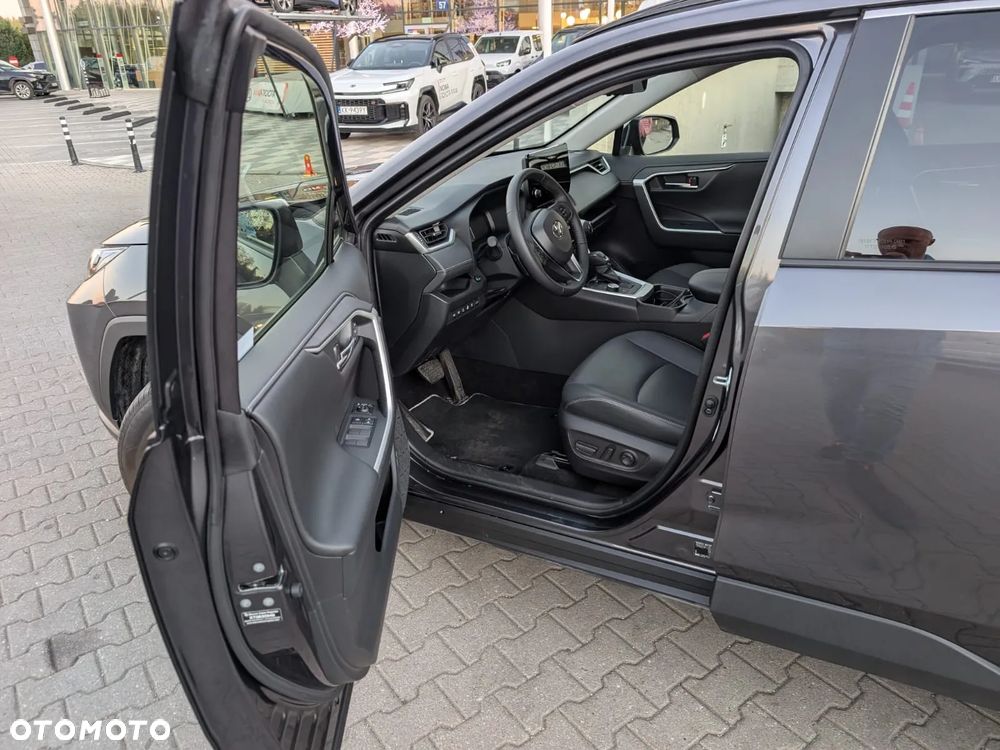 Toyota RAV4 - 12
