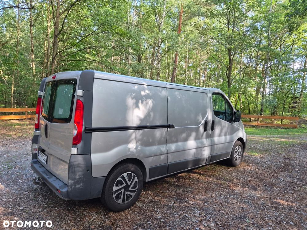 Renault Trafic - 8
