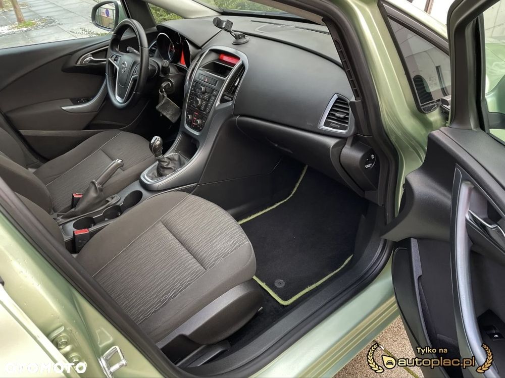 Opel Astra 1.7 CDTI DPF Exklusiv - 6