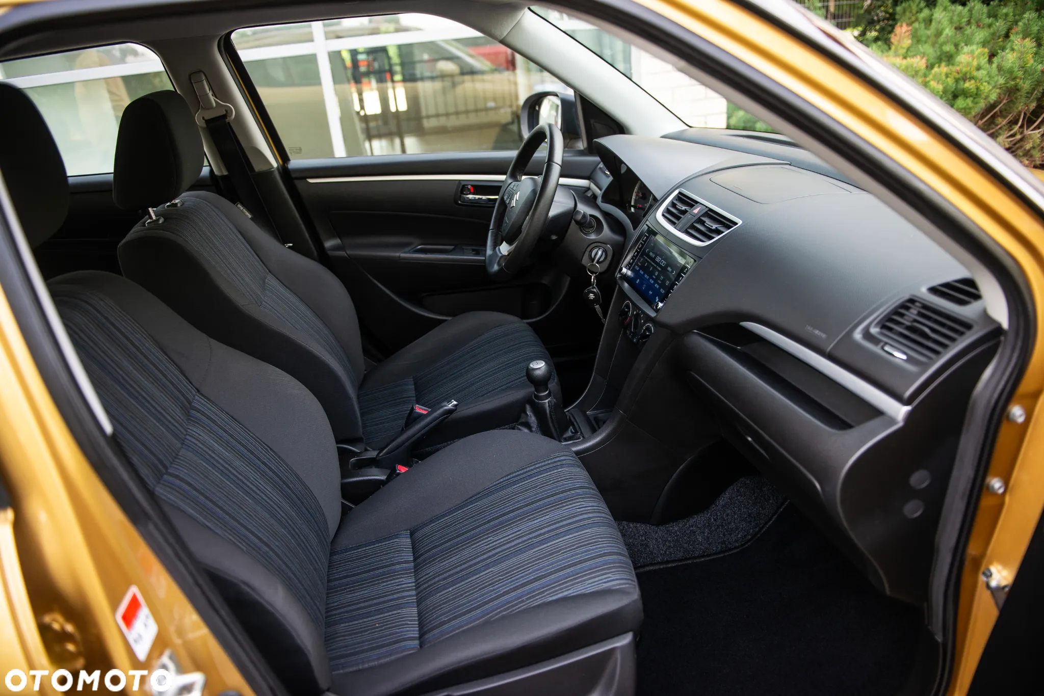 Suzuki Swift 1.2 Premium - 21