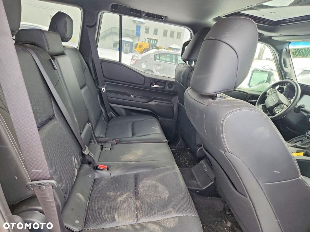 Toyota Land Cruiser - 9